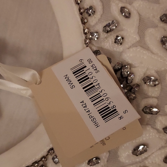 Jeweled sleeveless top - Picture 5 of 5